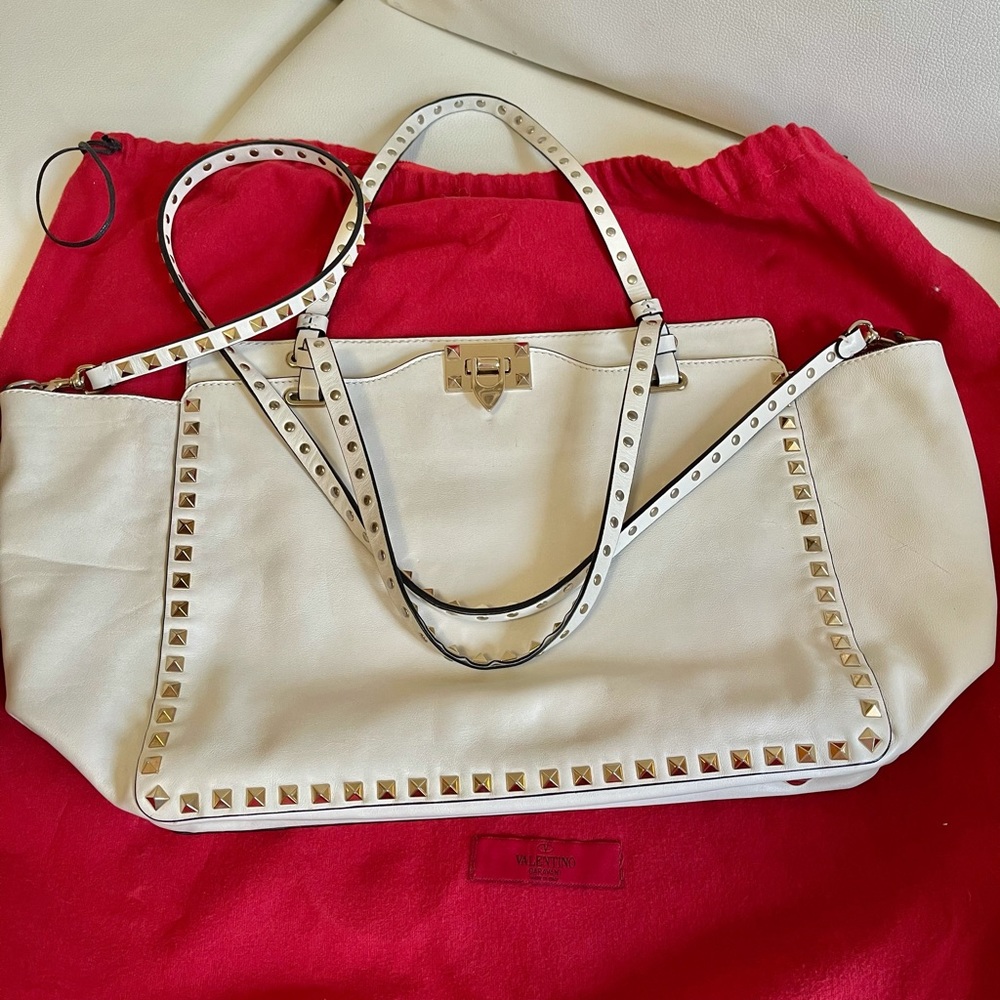 Valentino Garavani white rockstud tote bag medium - Picture 4 of 16